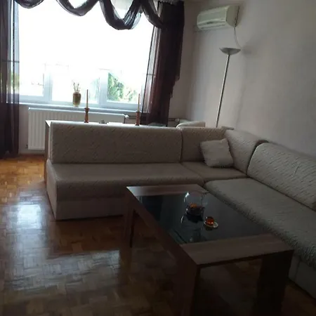 Apartment Apartman Ozimice