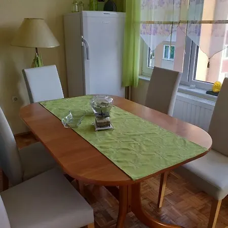 Apartment Apartman Ozimice *